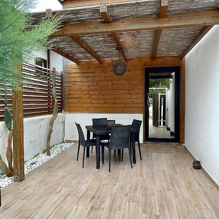 White Apartment Salento Sant Isidoro  Exterior photo
